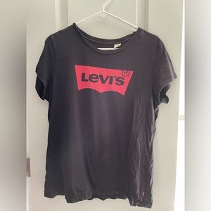 Levi’s top size xl short sleeve